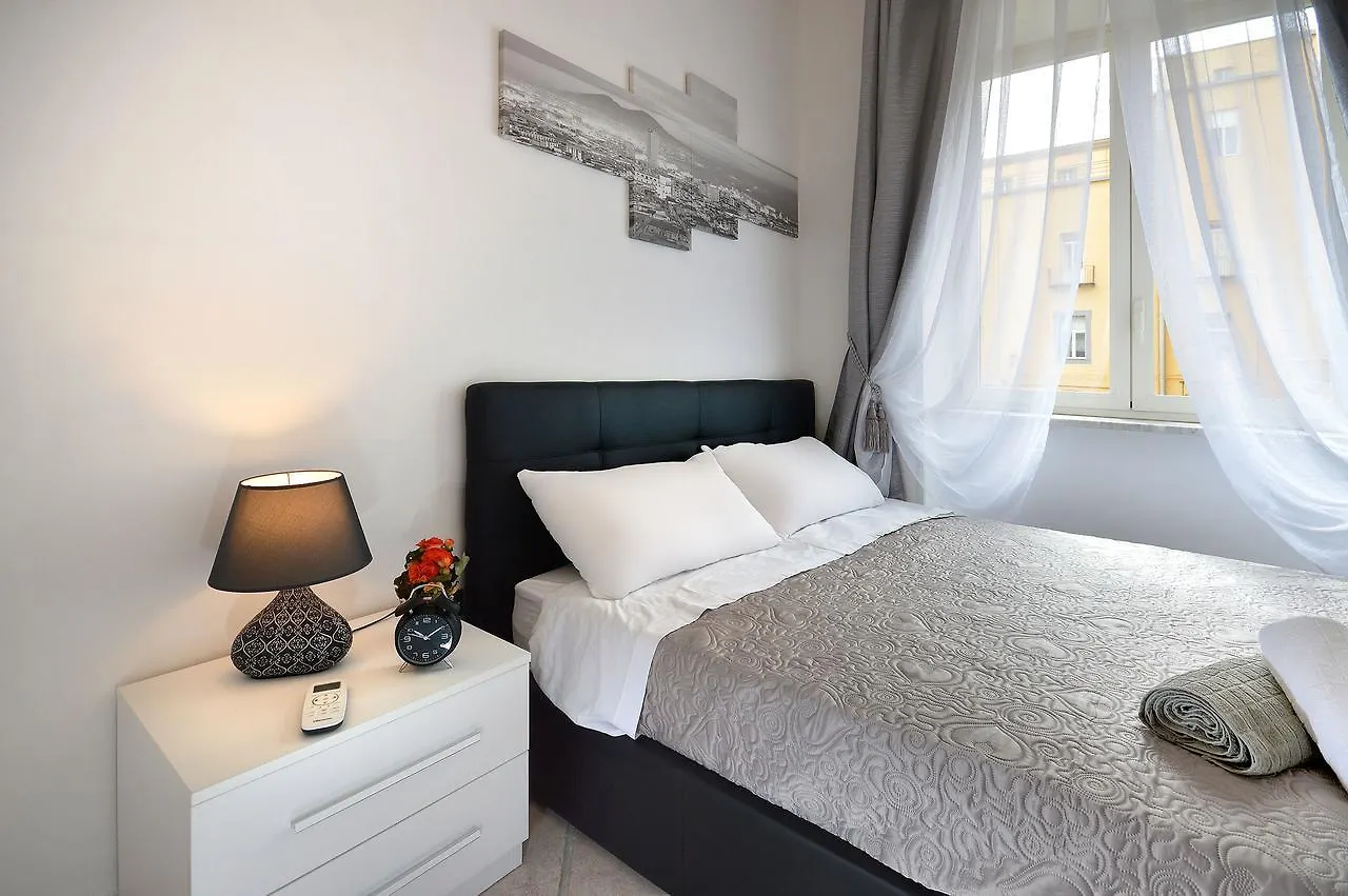 Home Sweet Home Cathedral Naples Apartment